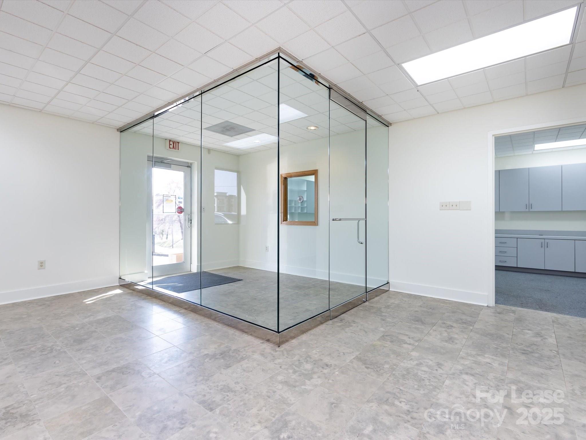 1812 W Morehead Street