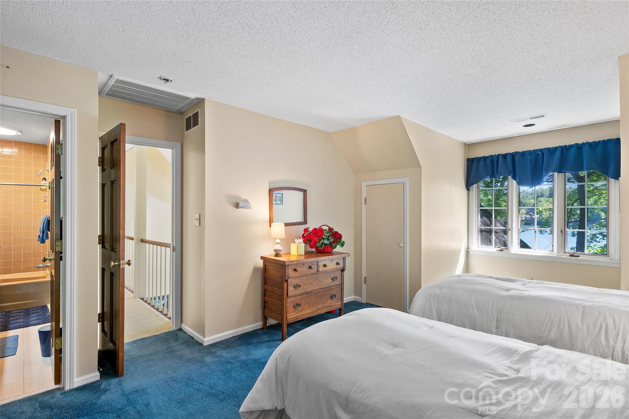 Lake Toxaway Estates - Residential