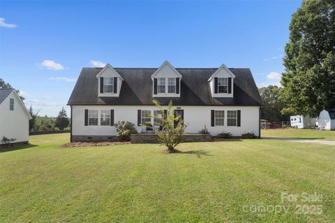 Photo of 6601 Love Point Road, Denver, NC 28037 (MLS # 4307414)
