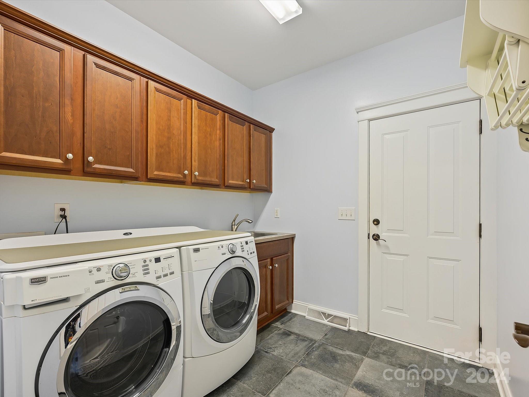 Lake Shore - Residential