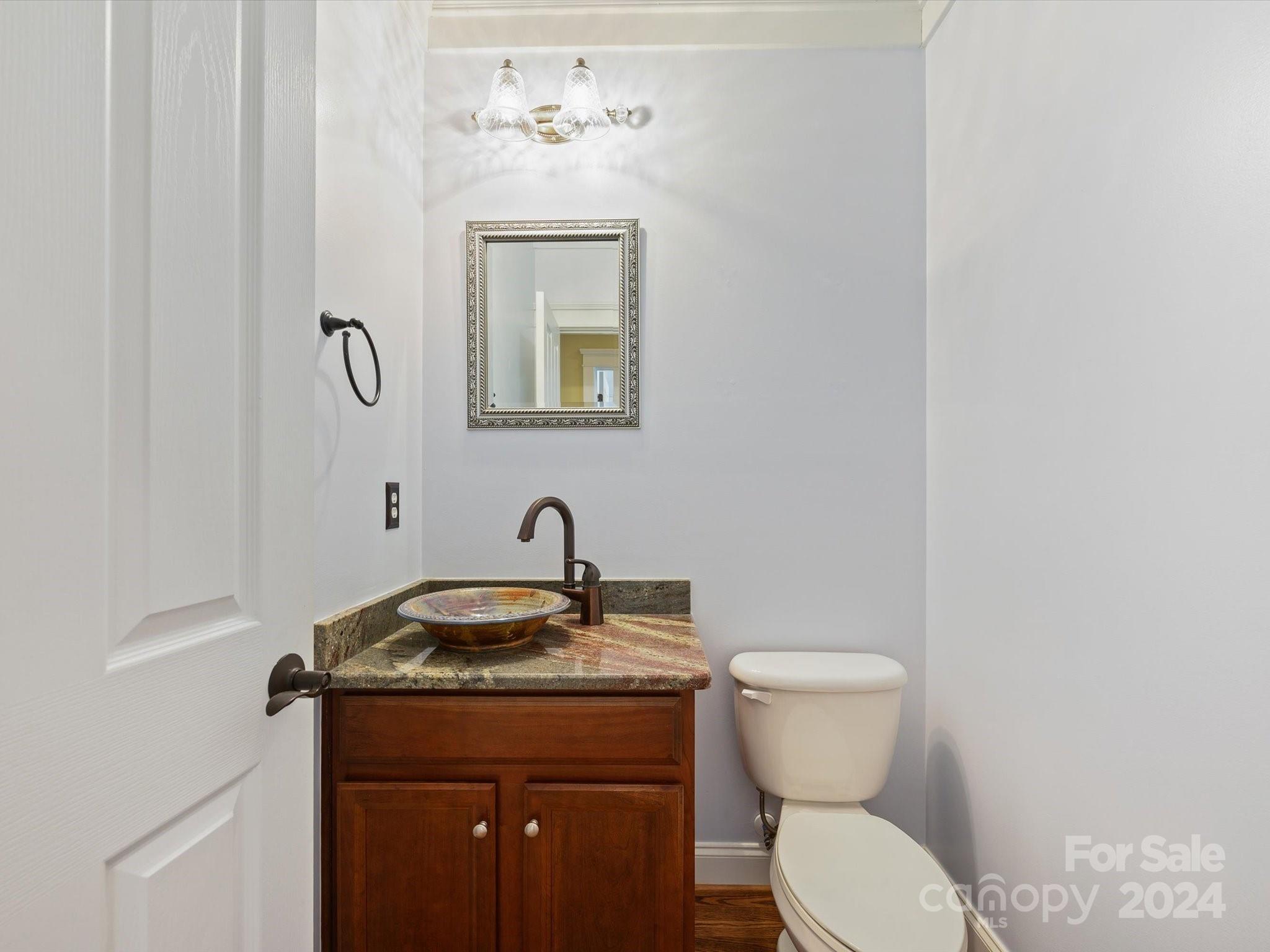 Lake Shore - Residential