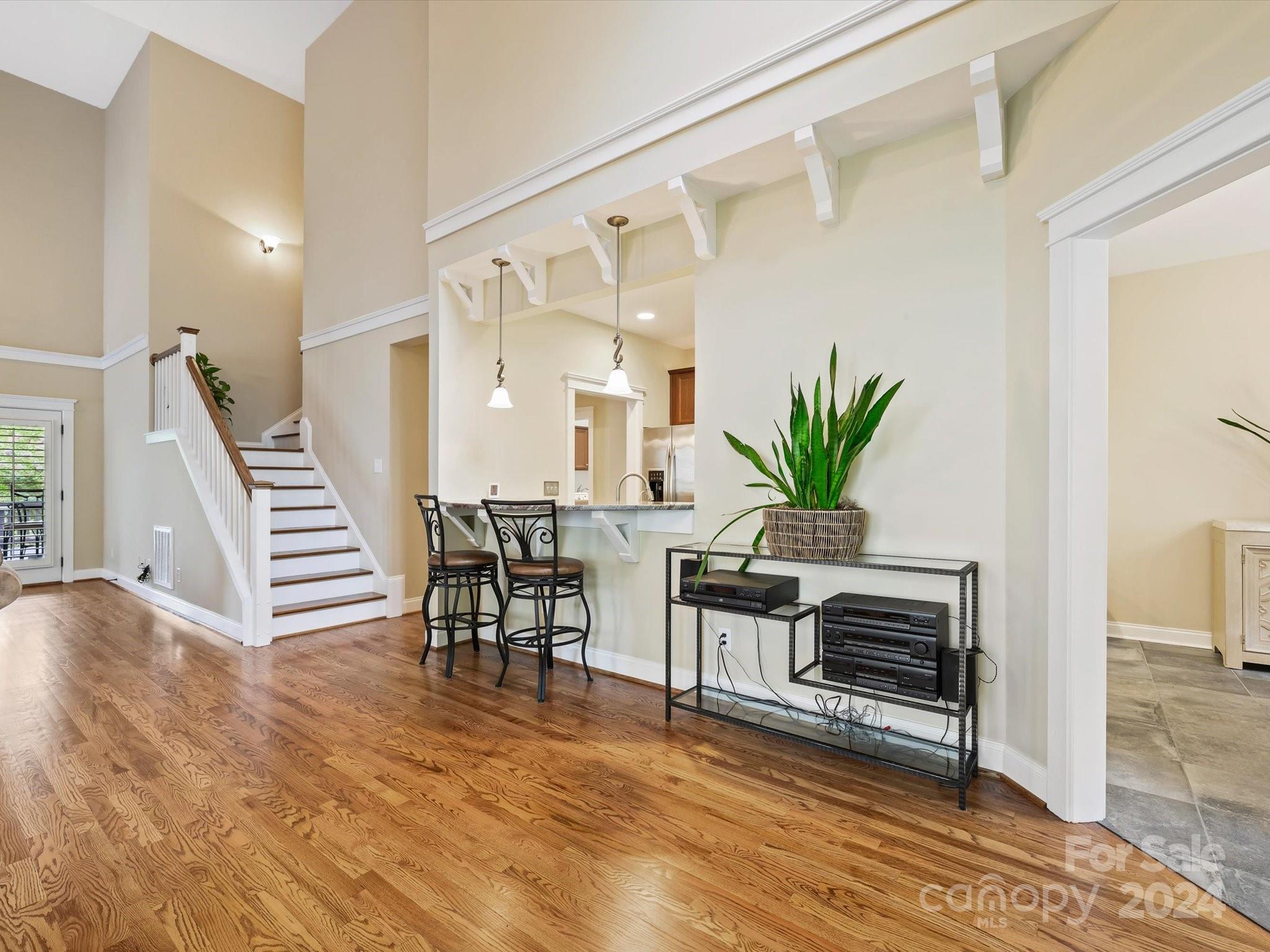 Lake Shore - Residential