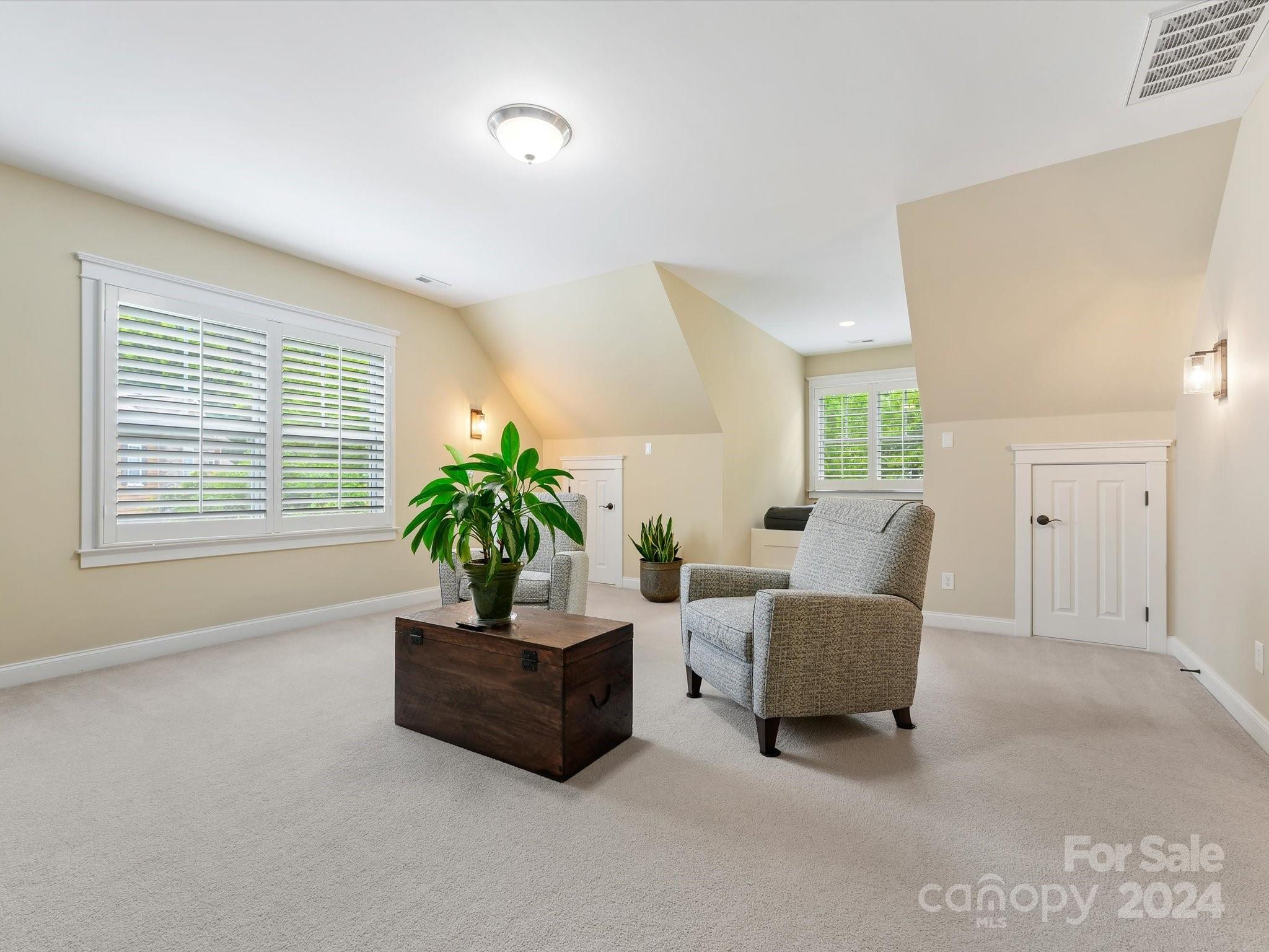 Lake Shore - Residential