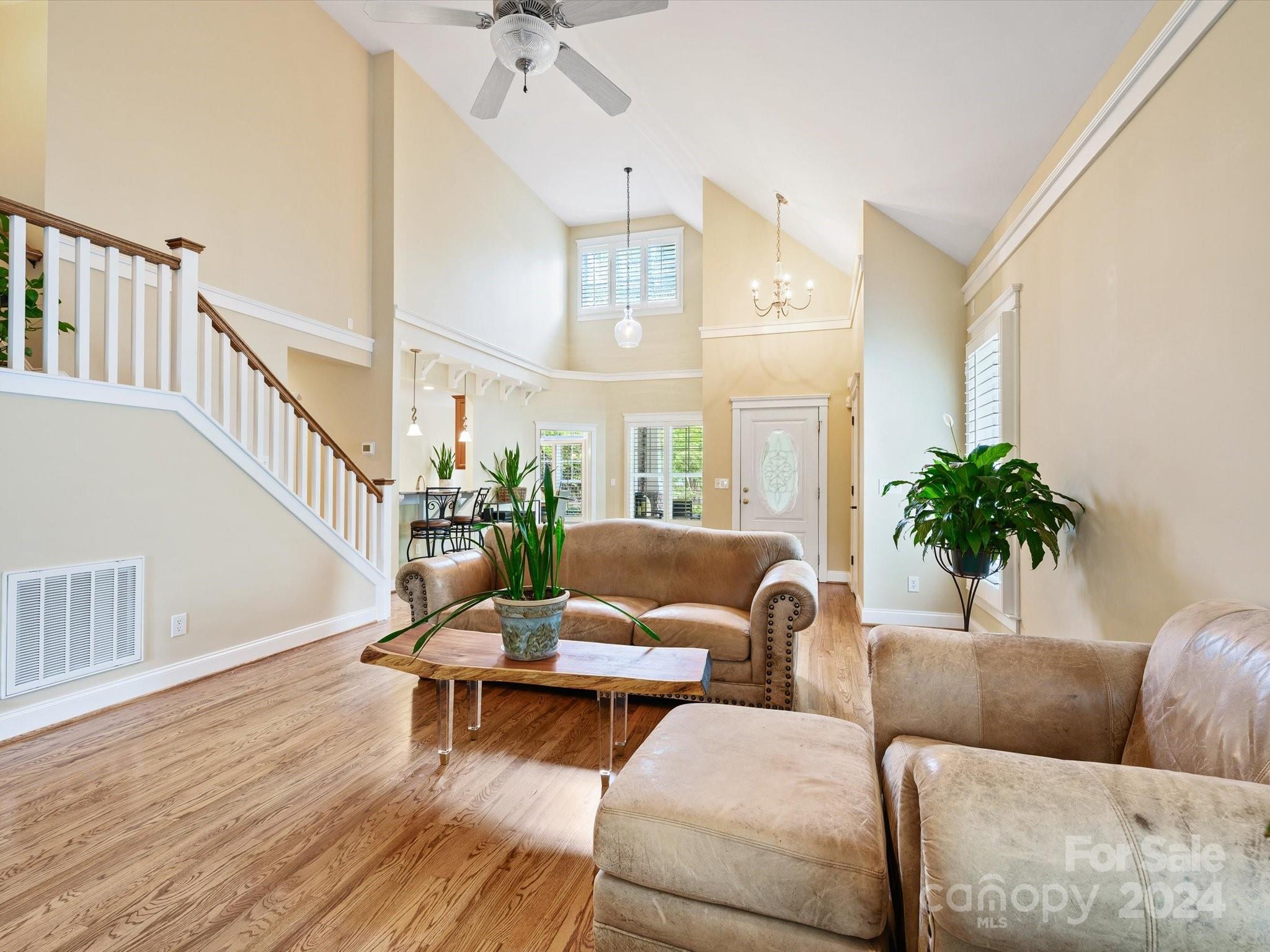 Lake Shore - Residential