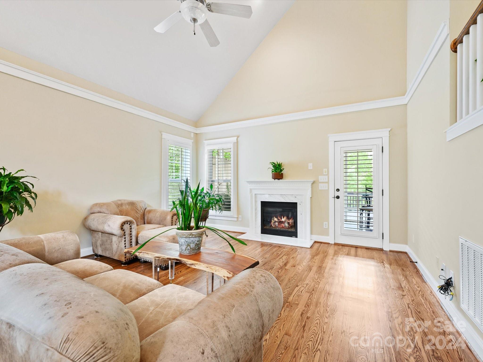 Lake Shore - Residential