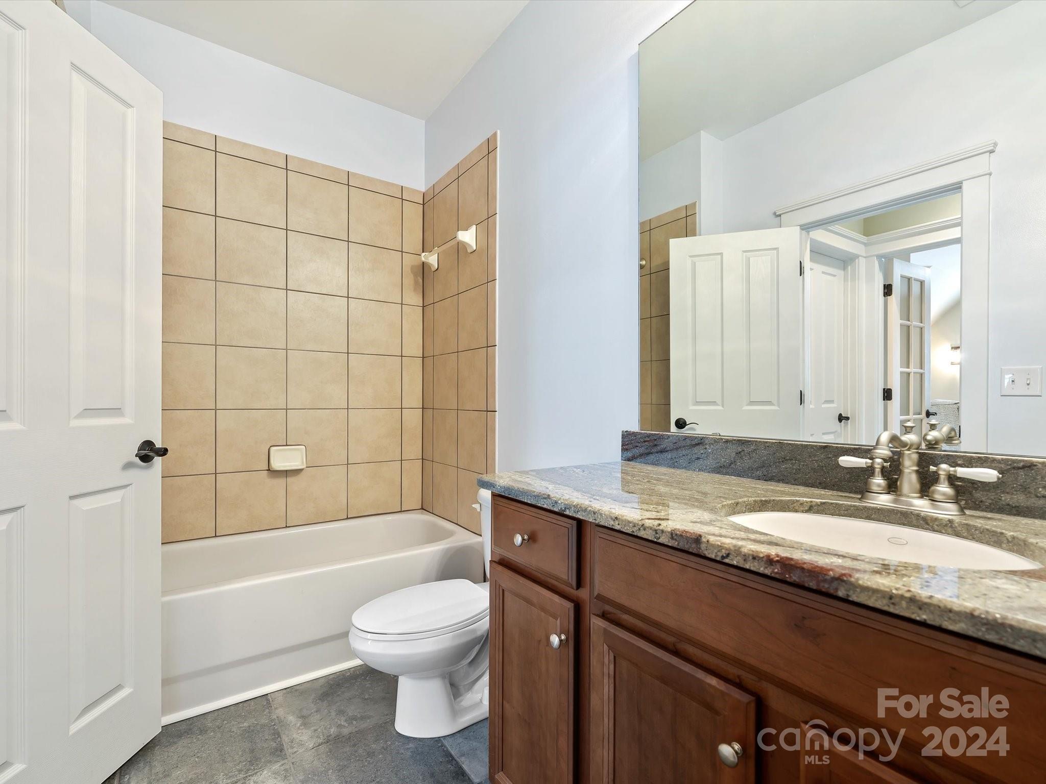 Lake Shore - Residential