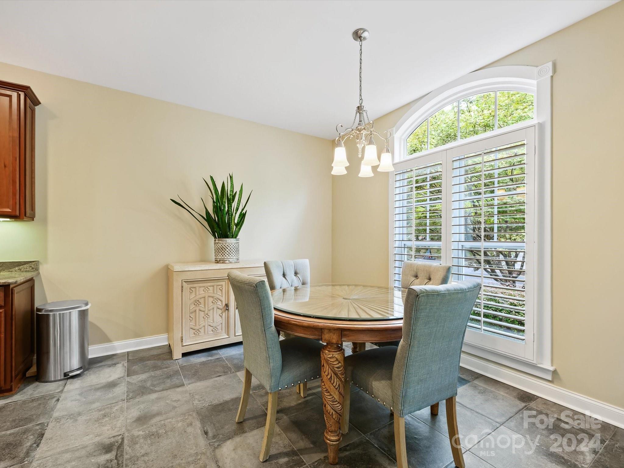 Lake Shore - Residential