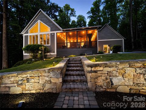 Photo of 67 Reeses Ridge Court, Hendersonville, NC 28739 (MLS # 4387257)