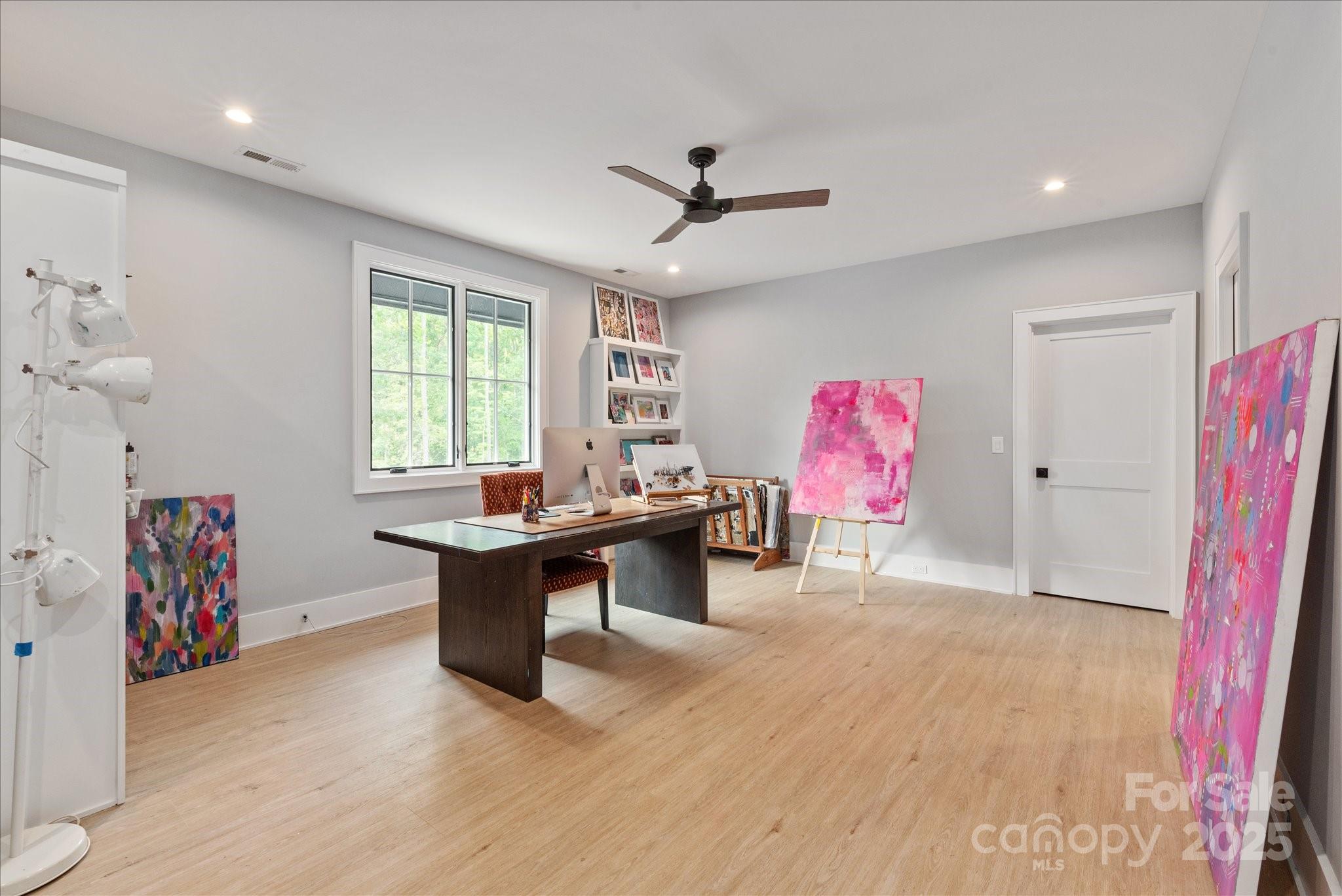 Twin Lakes - Residential