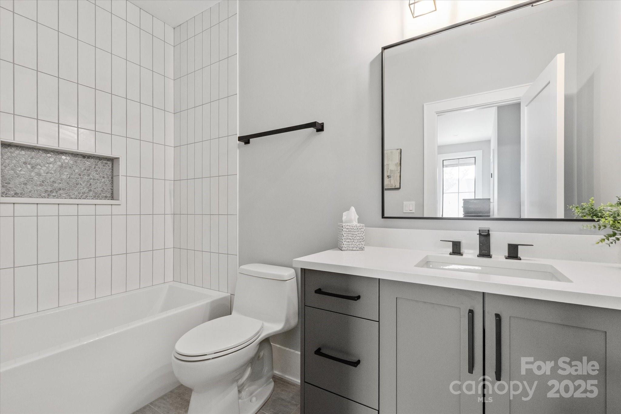 Twin Lakes - Residential