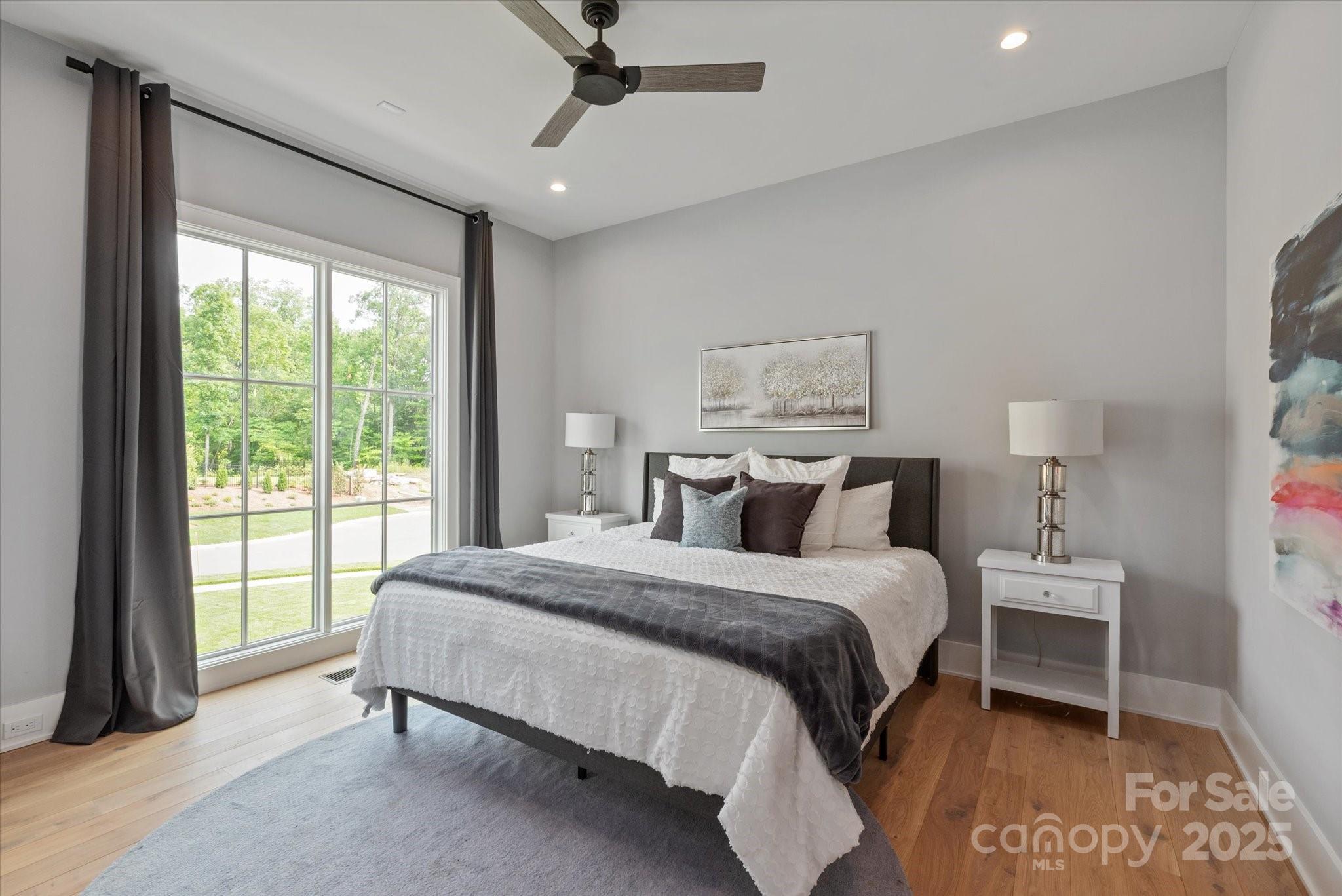 Twin Lakes - Residential