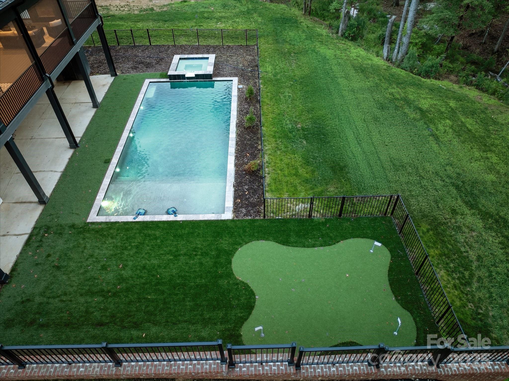 Twin Lakes - Residential