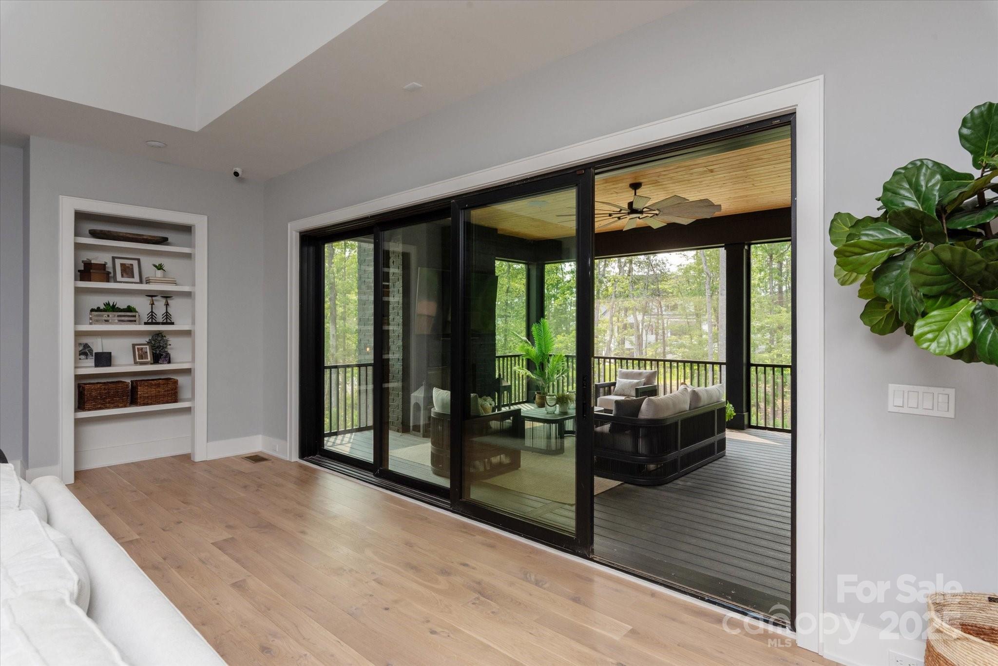 Twin Lakes - Residential