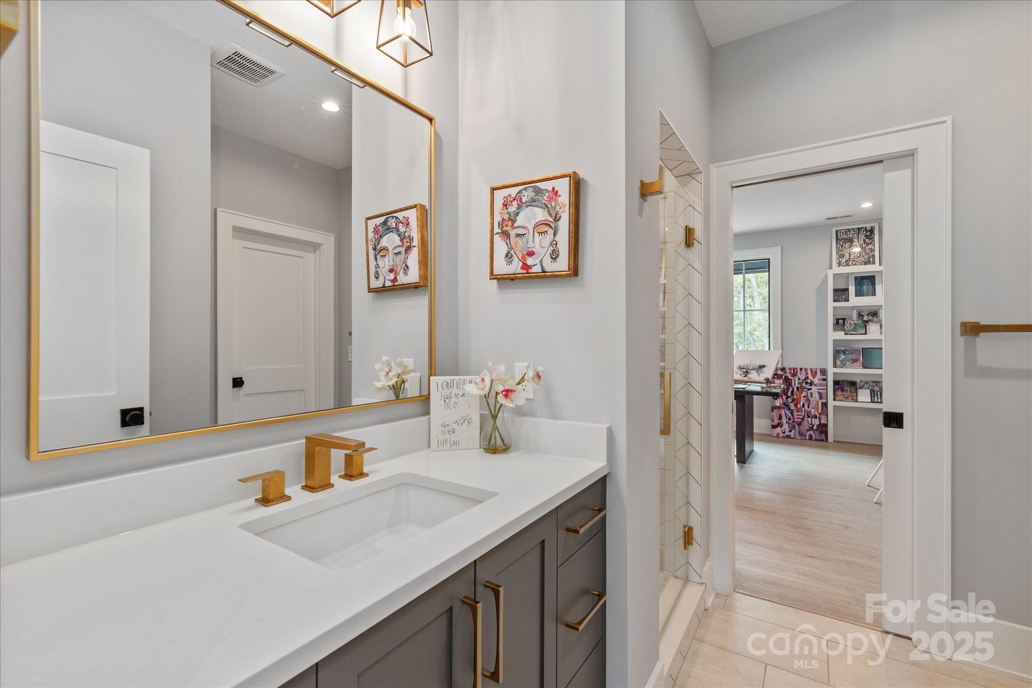 Twin Lakes - Residential