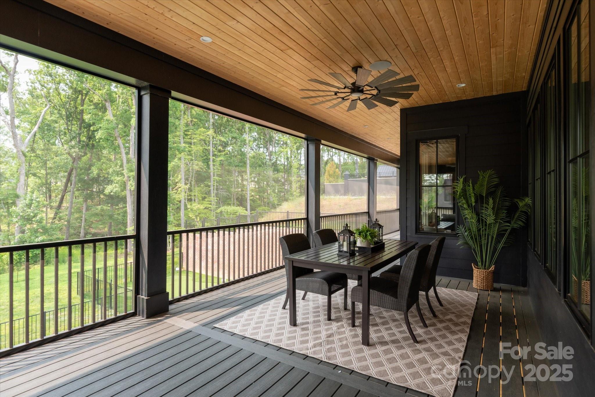 Twin Lakes - Residential