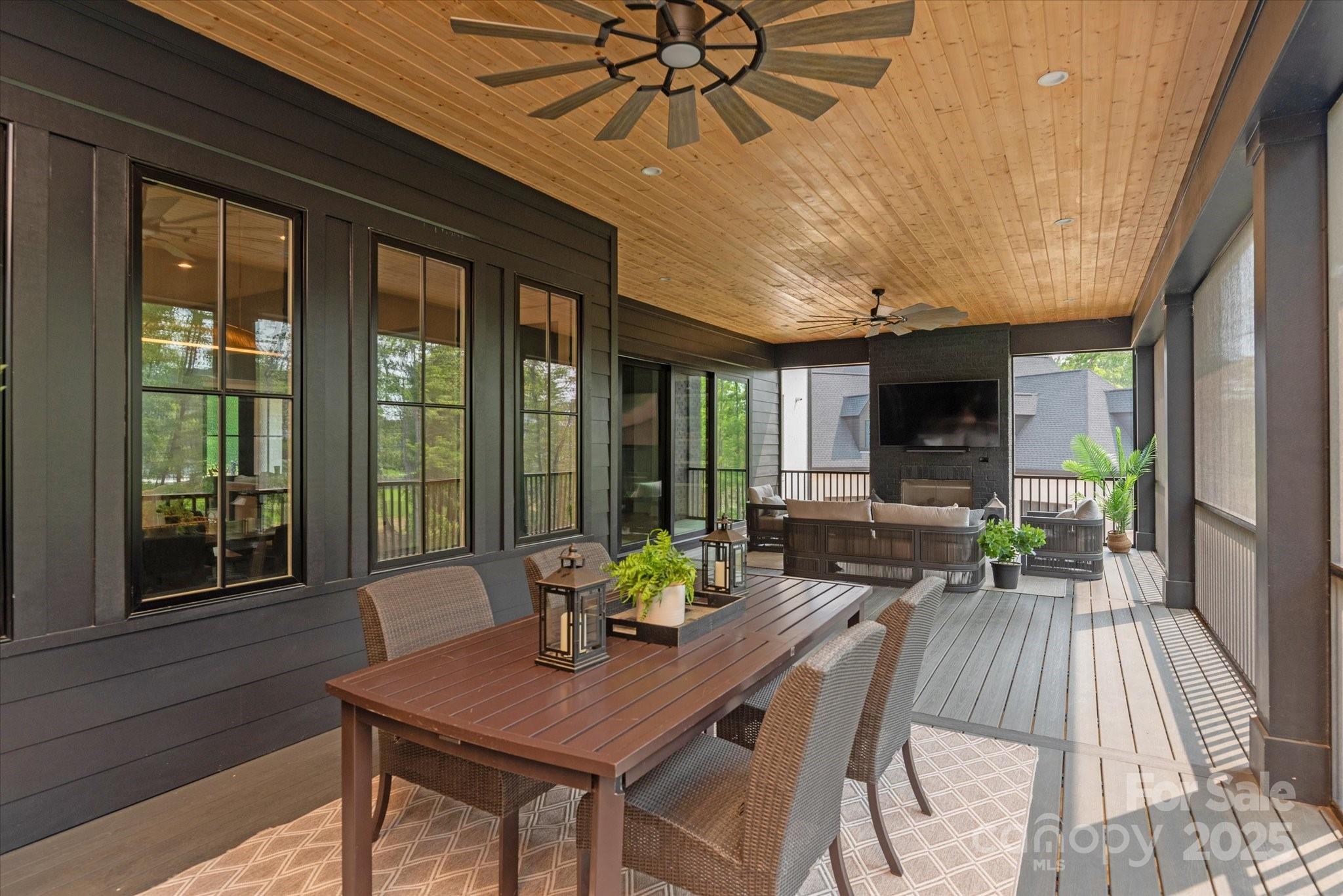 Twin Lakes - Residential