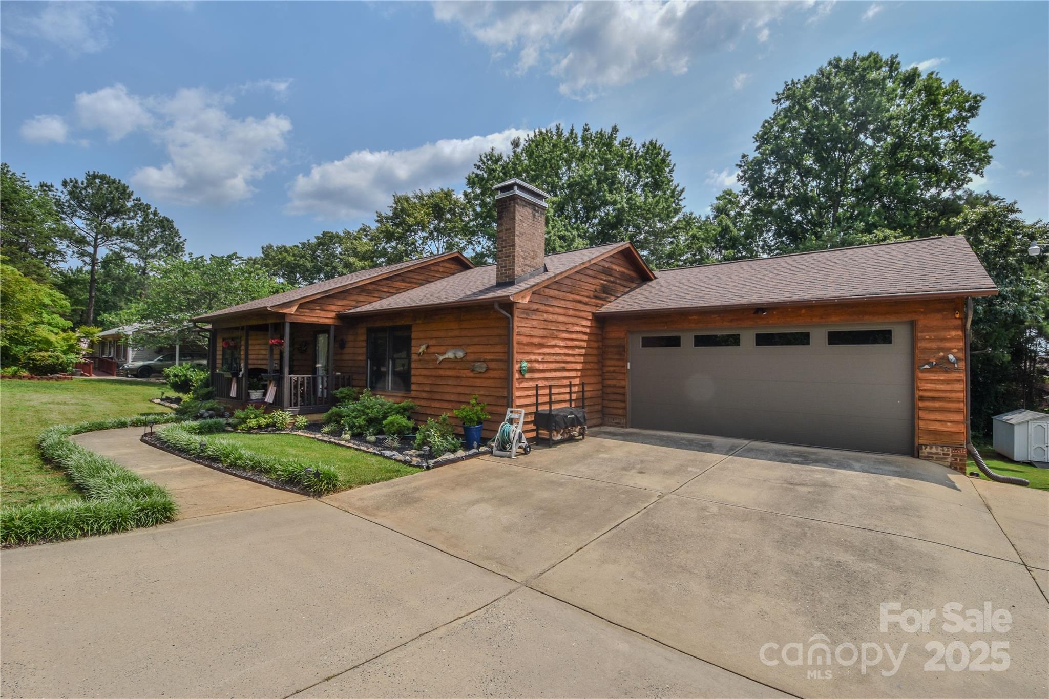 4920 Surfwood Drive