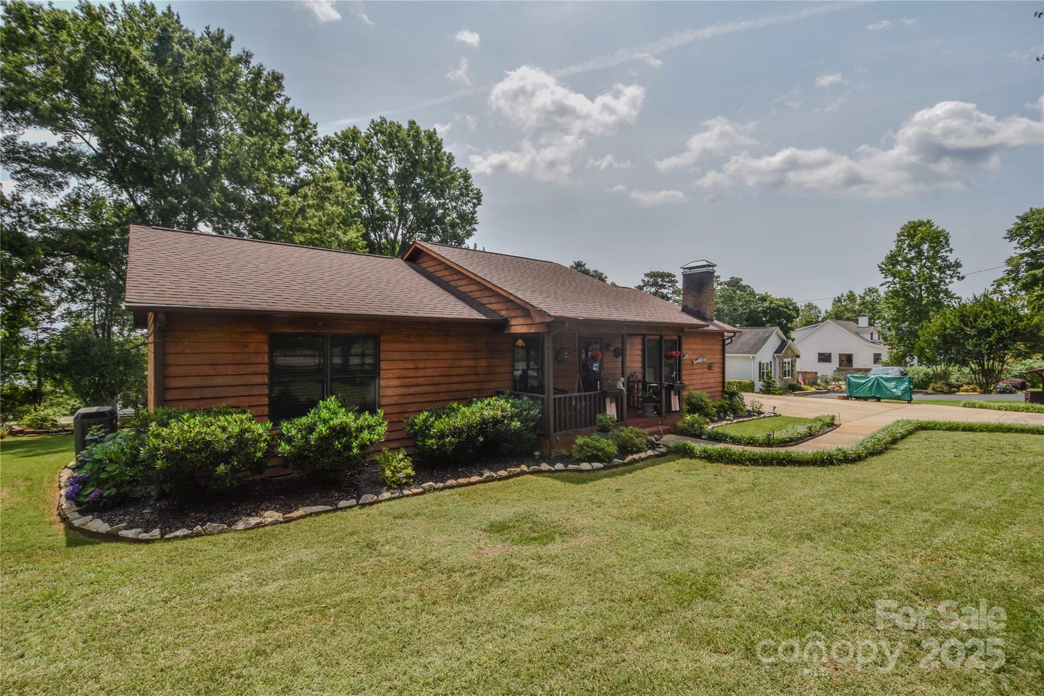 4920 Surfwood Drive