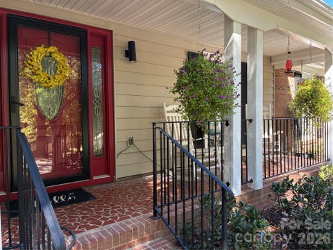 Photo of 11720 Shandon Circle, Charlotte, NC 28226 (MLS # 4435809)