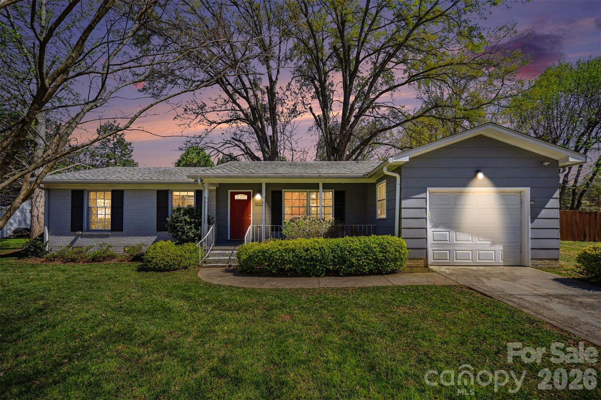 Queens Grant - Residential