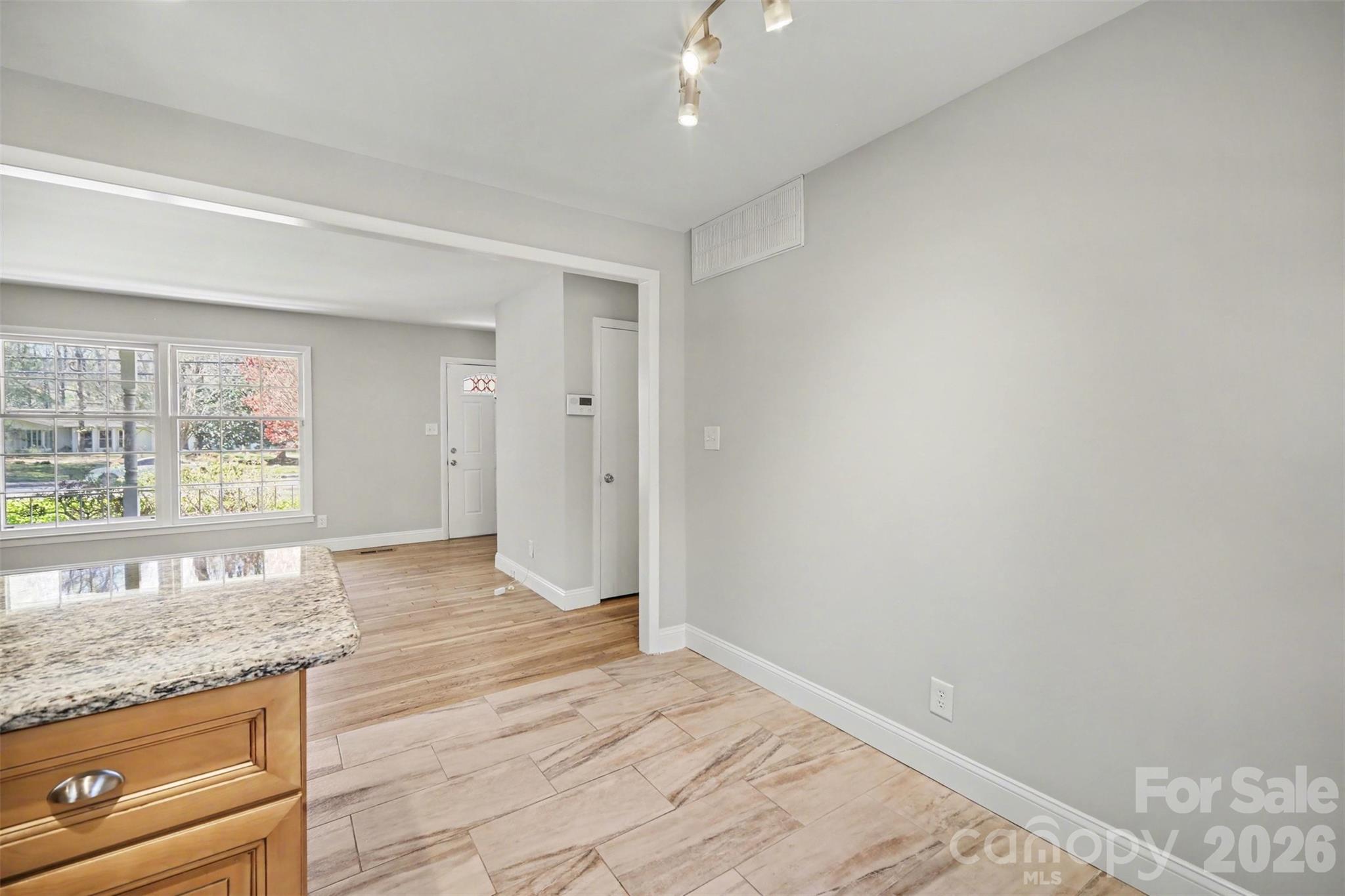 Queens Grant - Residential