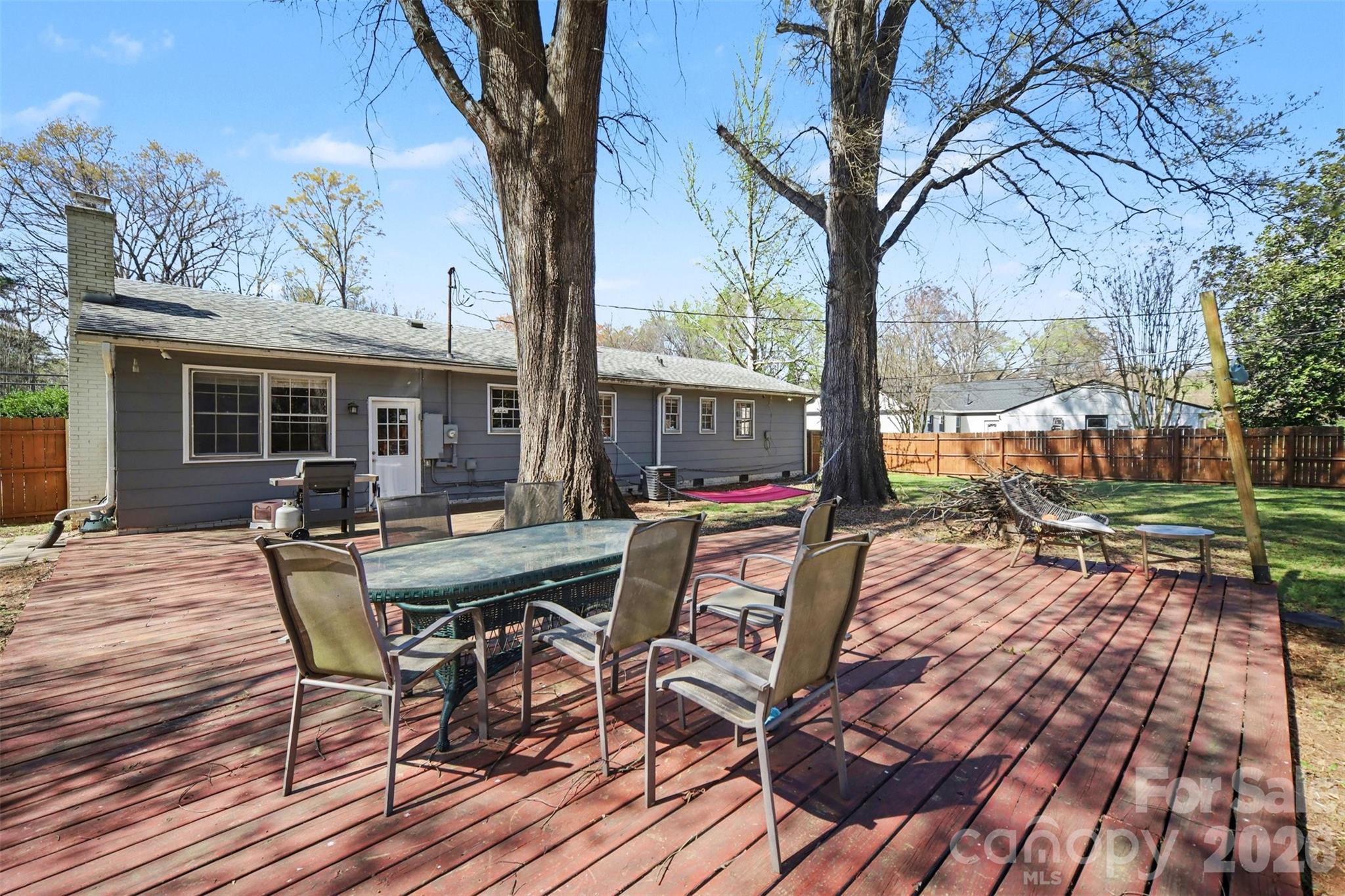 Queens Grant - Residential