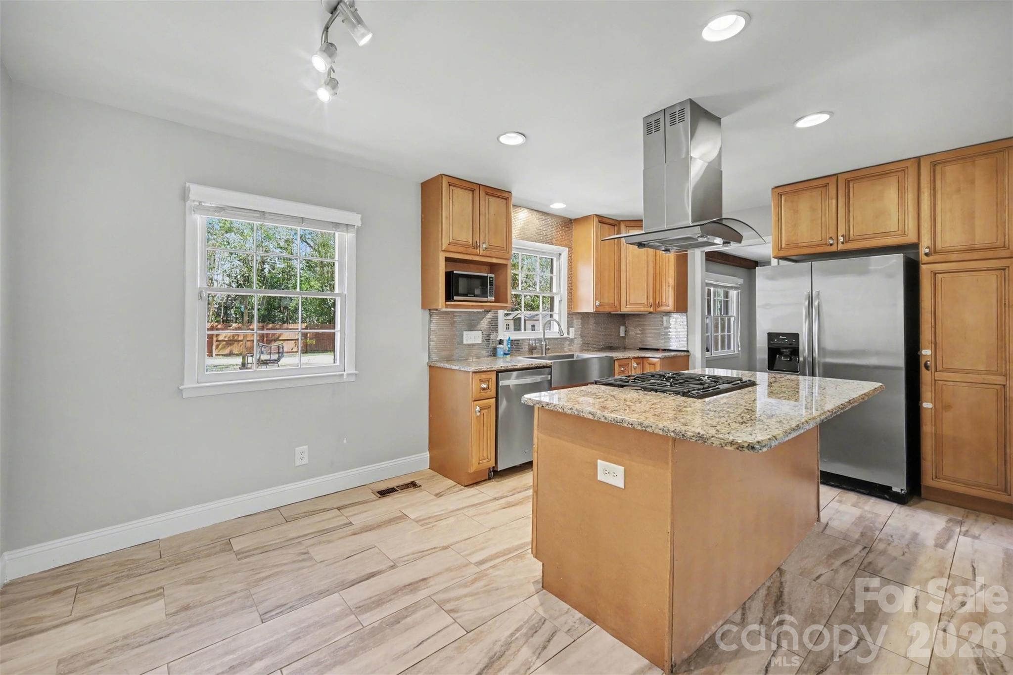 Queens Grant - Residential