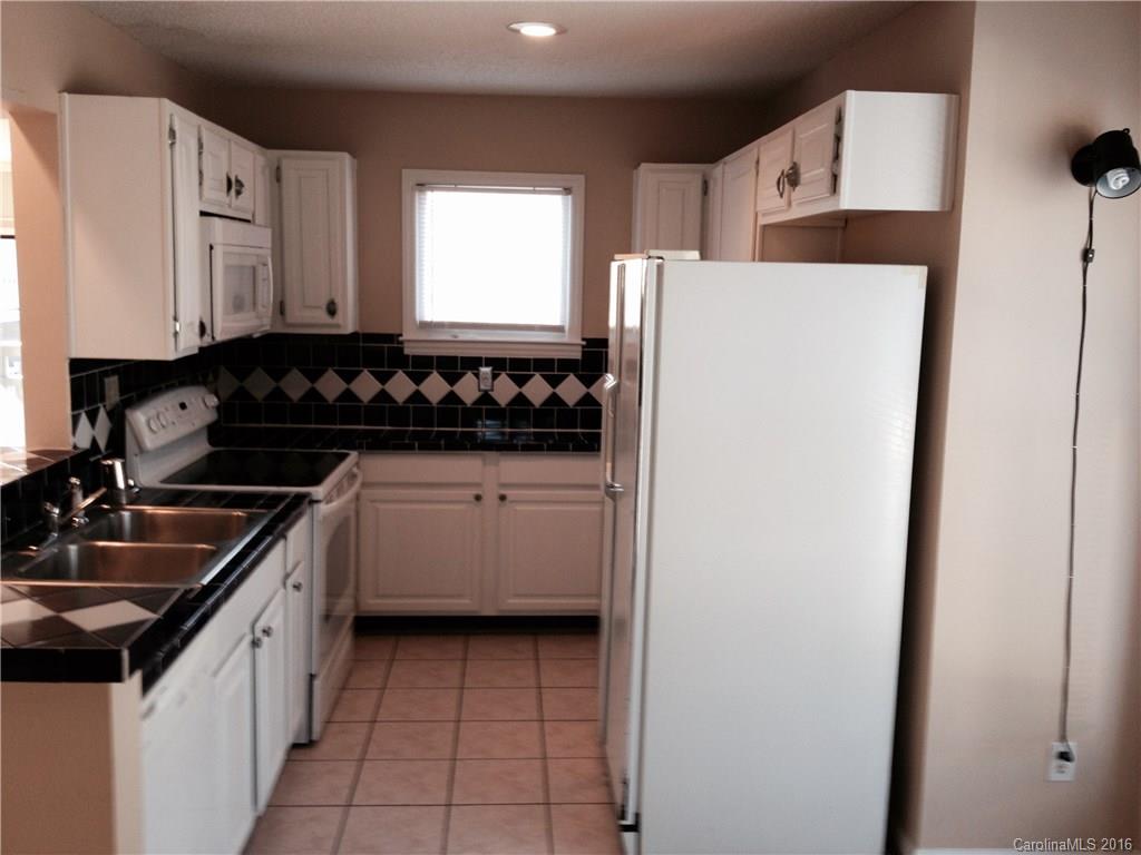 Lakeshore Village - Residential Lease