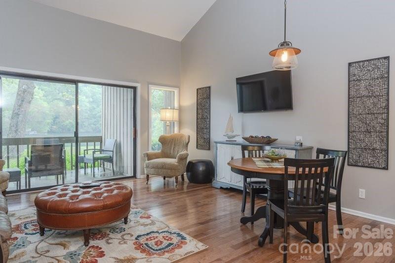 147 W Lake Drive S 1203