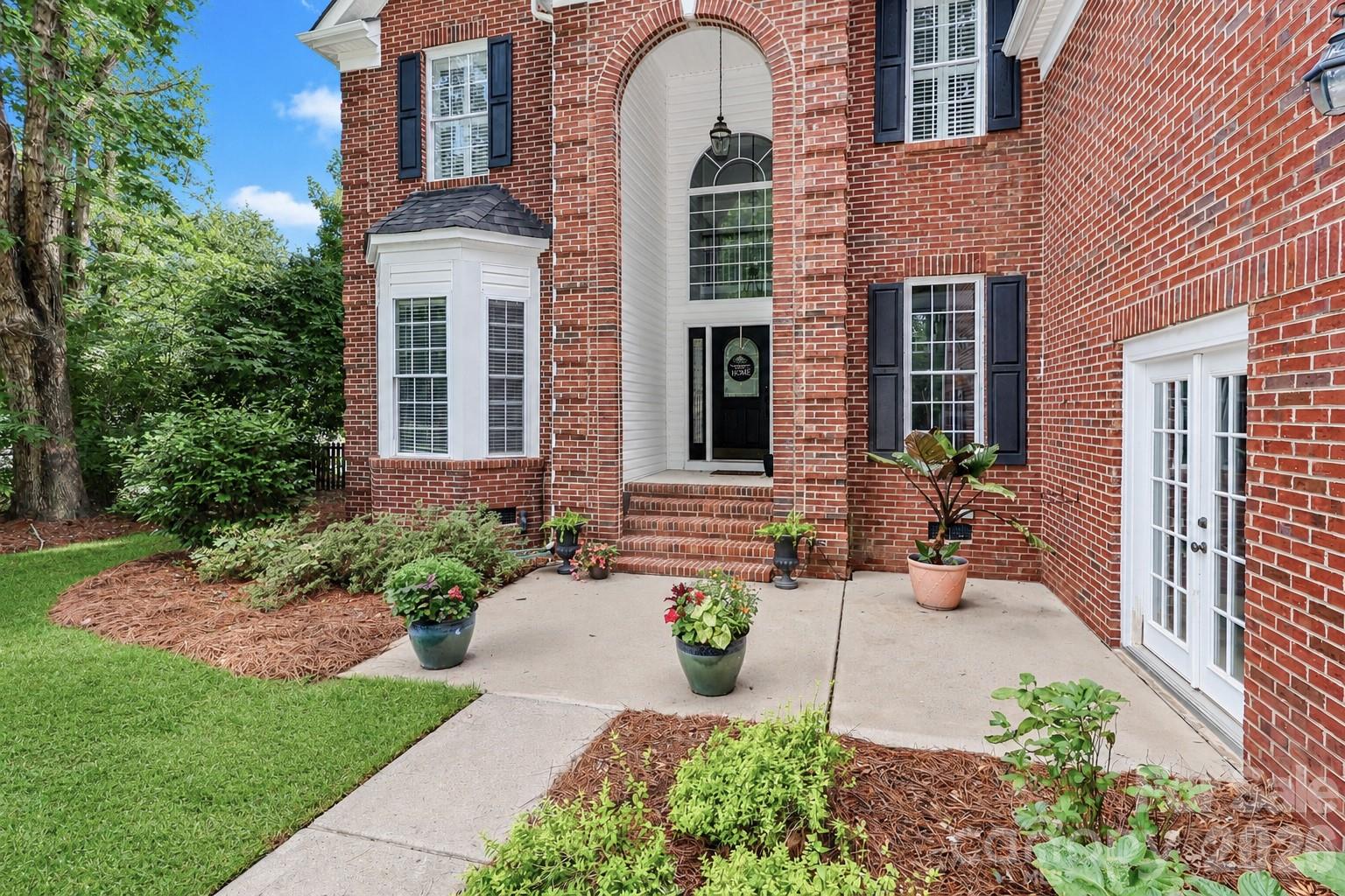 109 Longboat Road