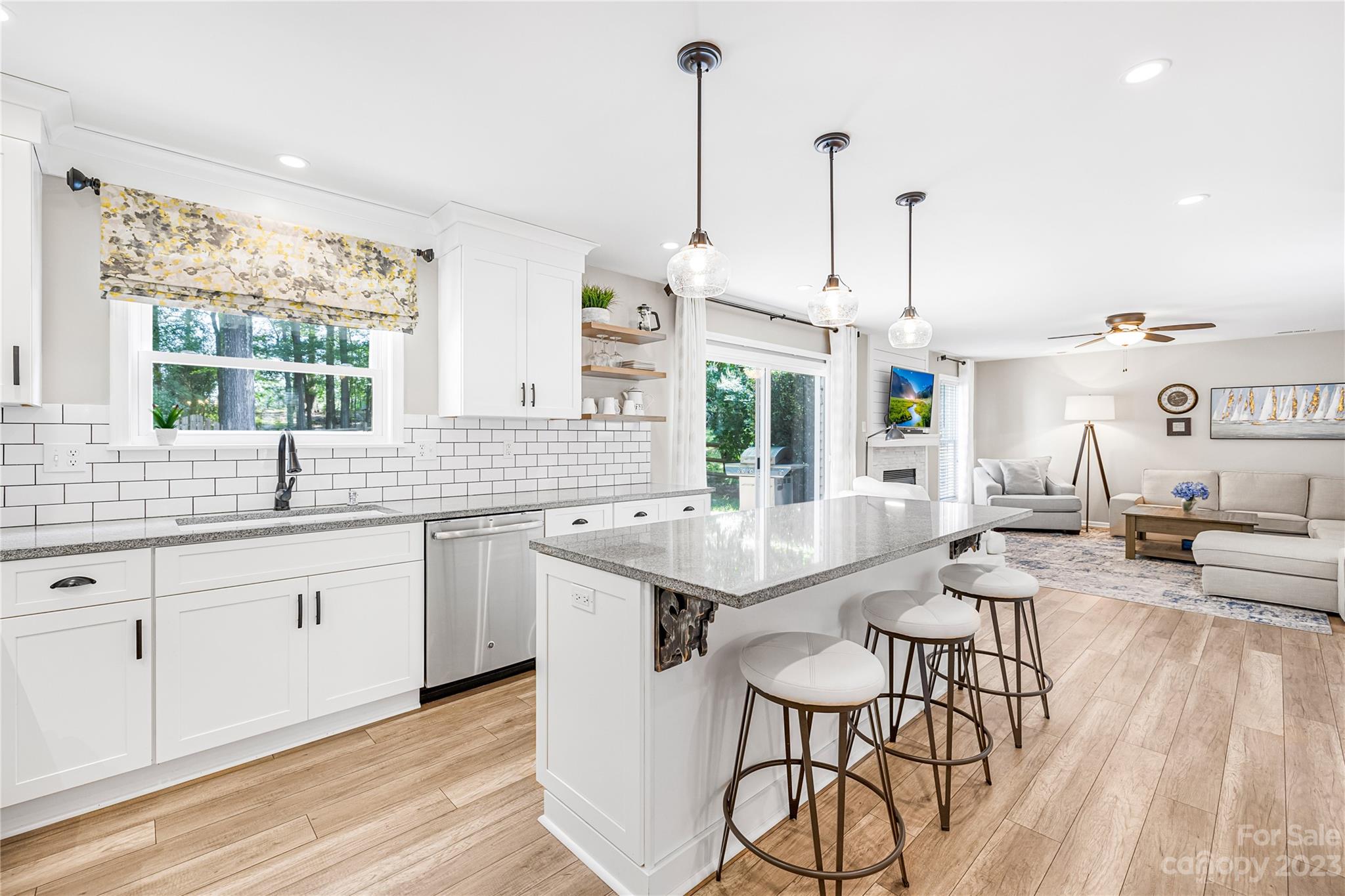 Curtis Pond - Residential