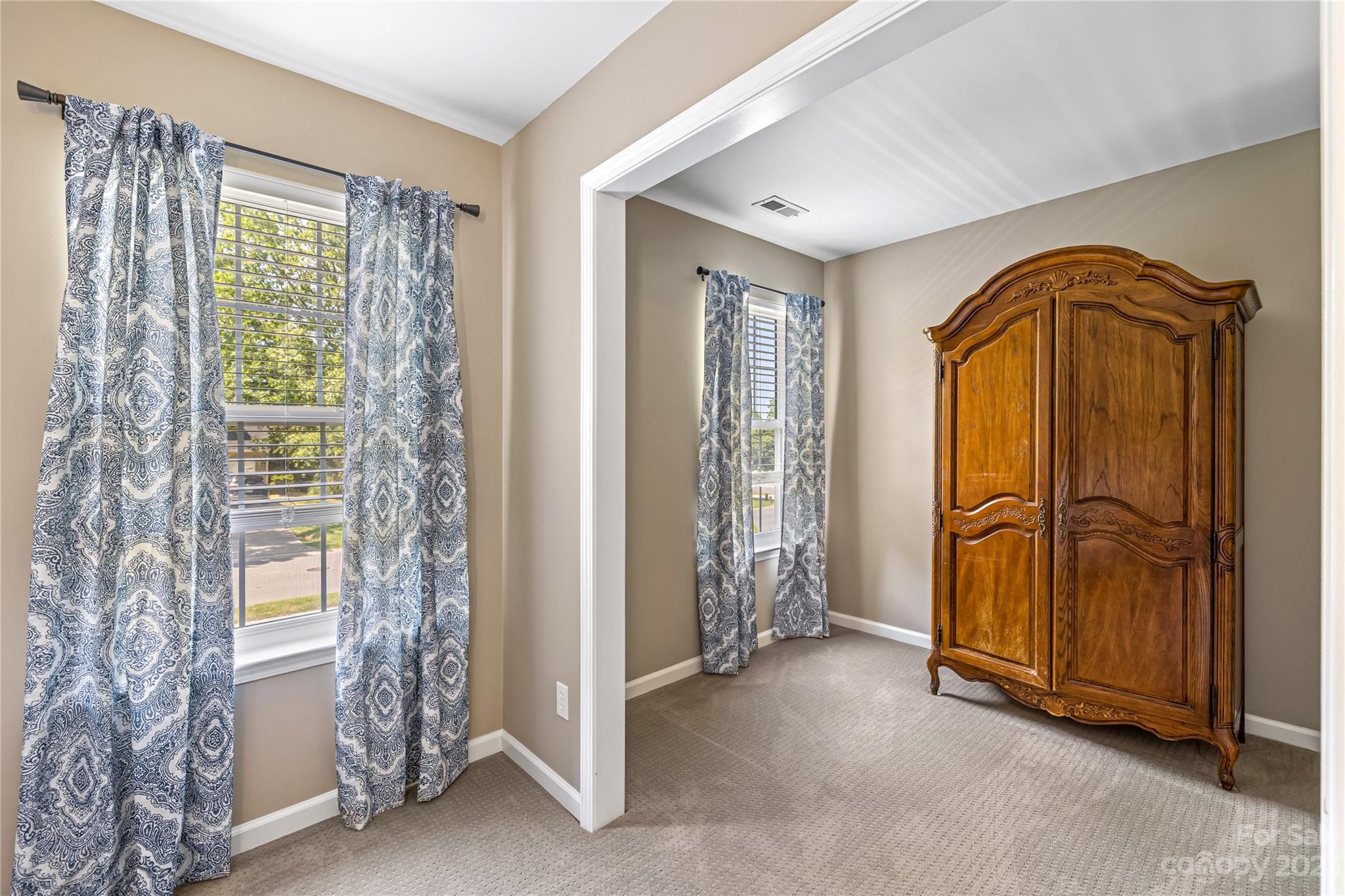 Curtis Pond - Residential