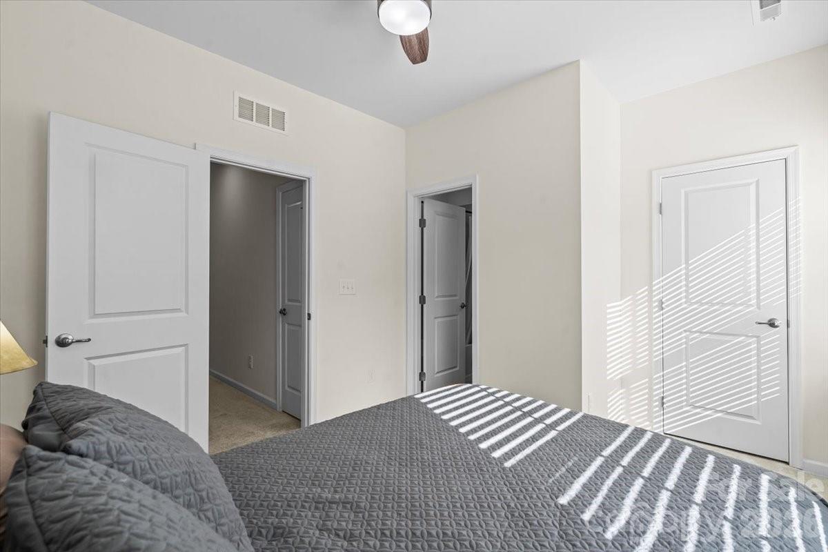 Freeland Townes at LoSo - Residential