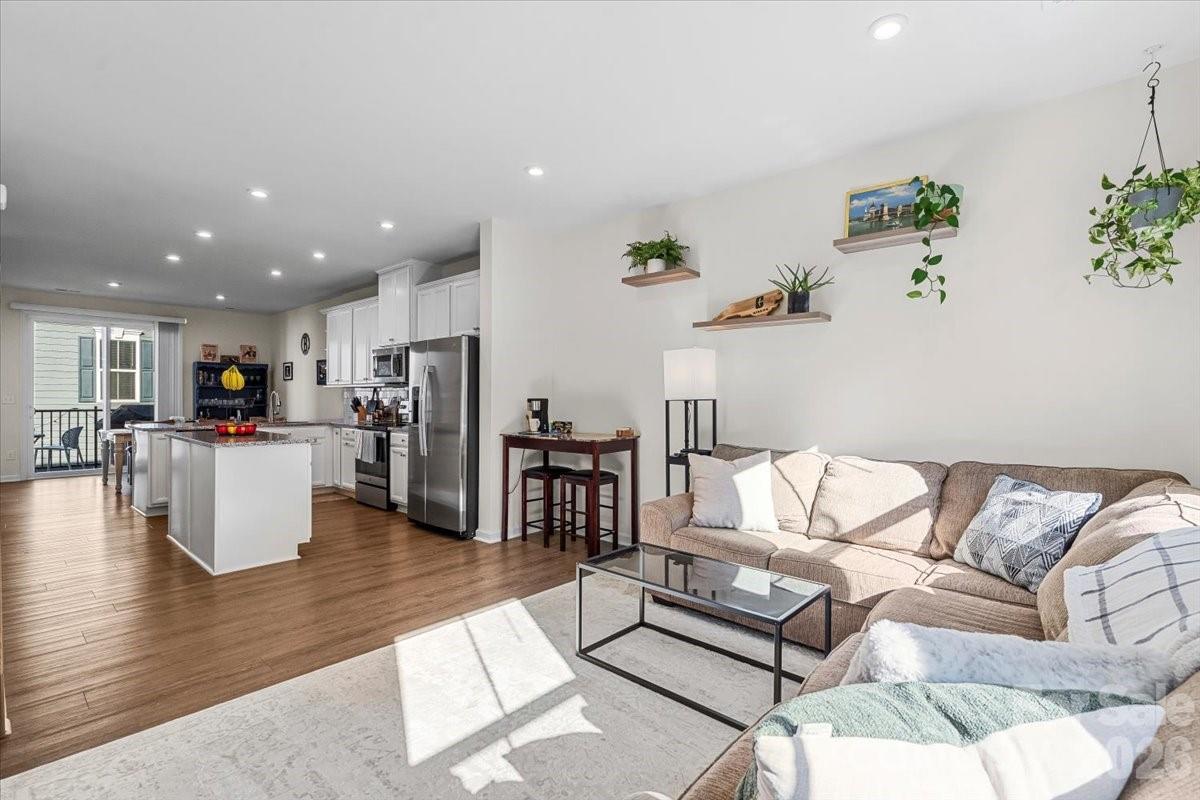 Freeland Townes at LoSo - Residential