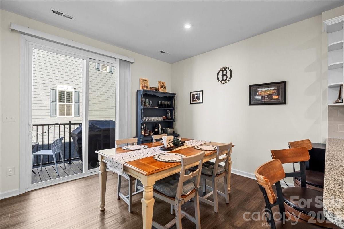 Freeland Townes at LoSo - Residential