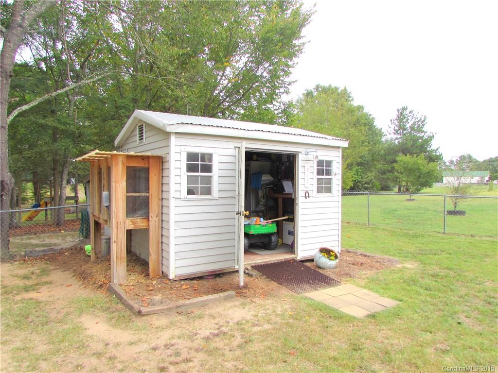 Quail Lakes - Residential