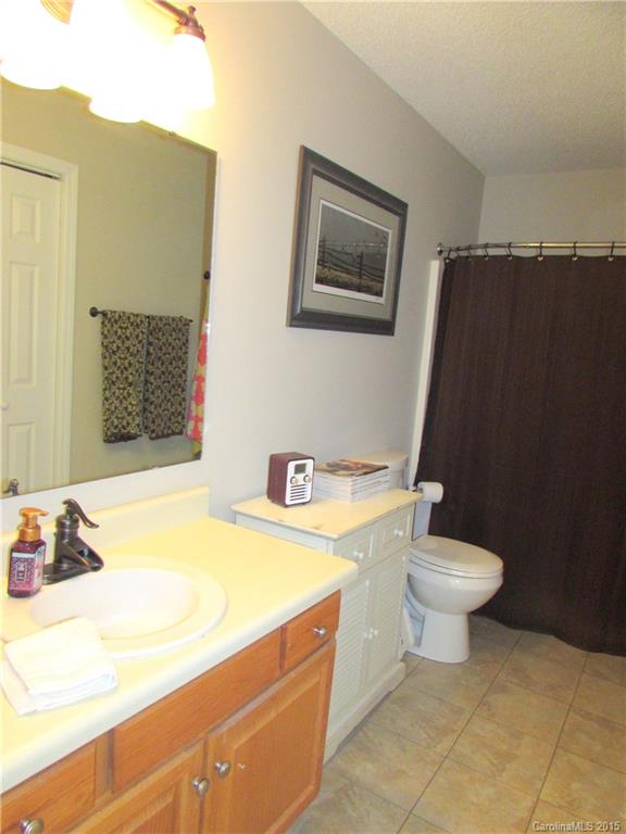 Quail Lakes - Residential