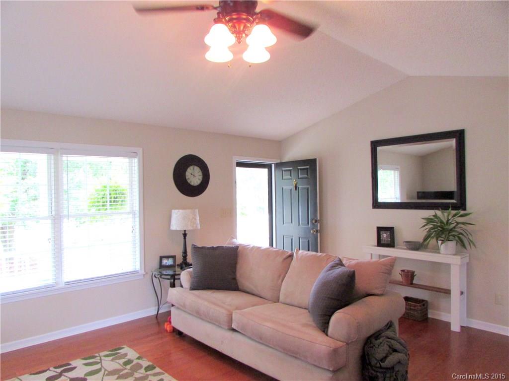 Quail Lakes - Residential