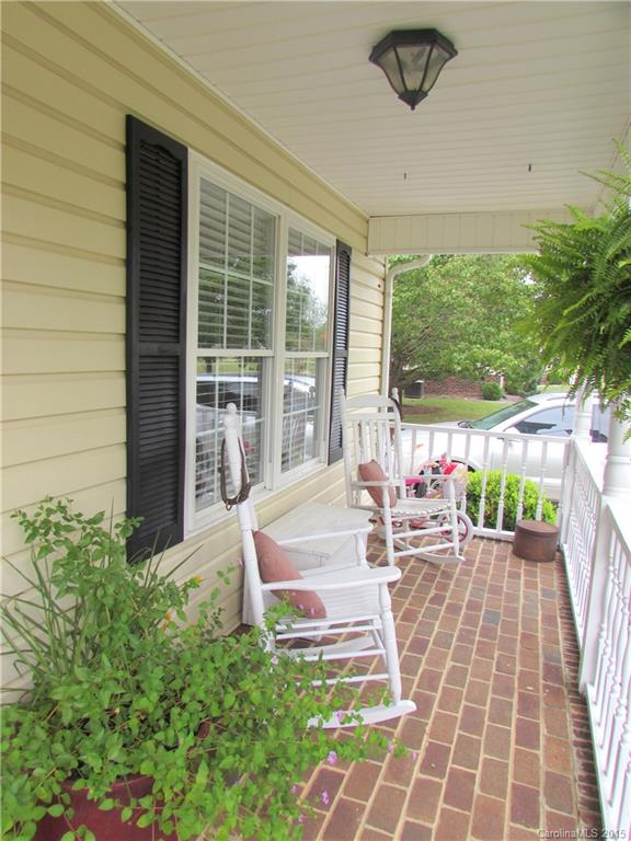 Quail Lakes - Residential