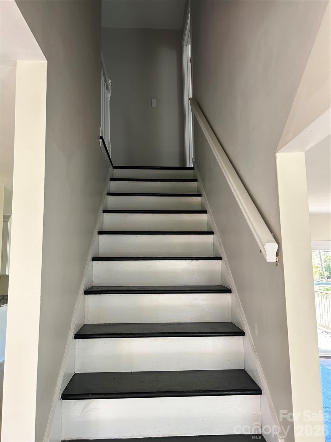 16333 Peach Grove Lane