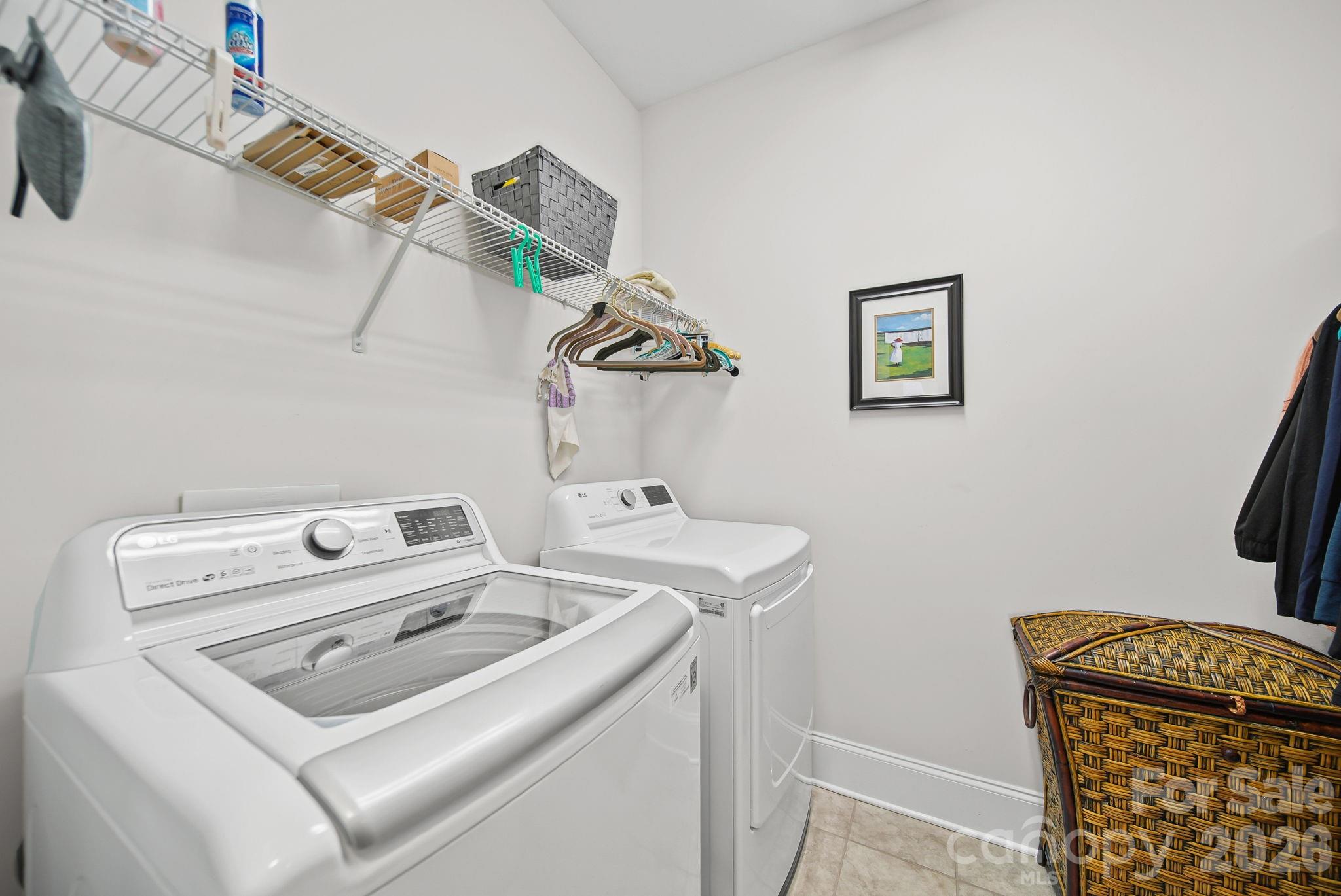 Courtyards At Harrisburg - Residential