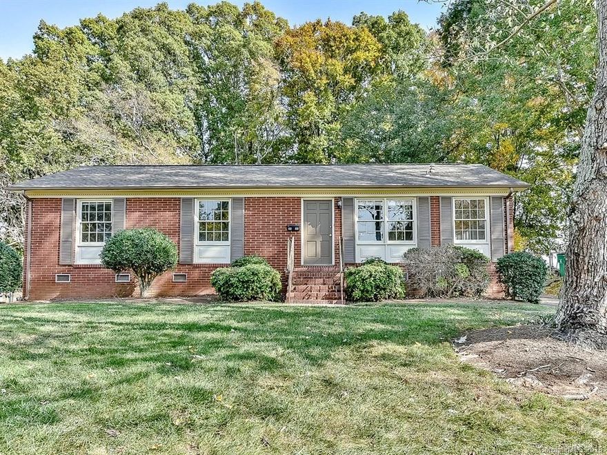 Cute brick ranch with all new exterior and interior paint. Newly refinished hardwood floors. 3 bedrooms and 2 full bathrooms. Backs to natural area in Park Station. Tiled bathrooms. Won't last long!