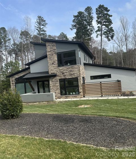 209 Webbed Foot Road Mooresville NC 28117