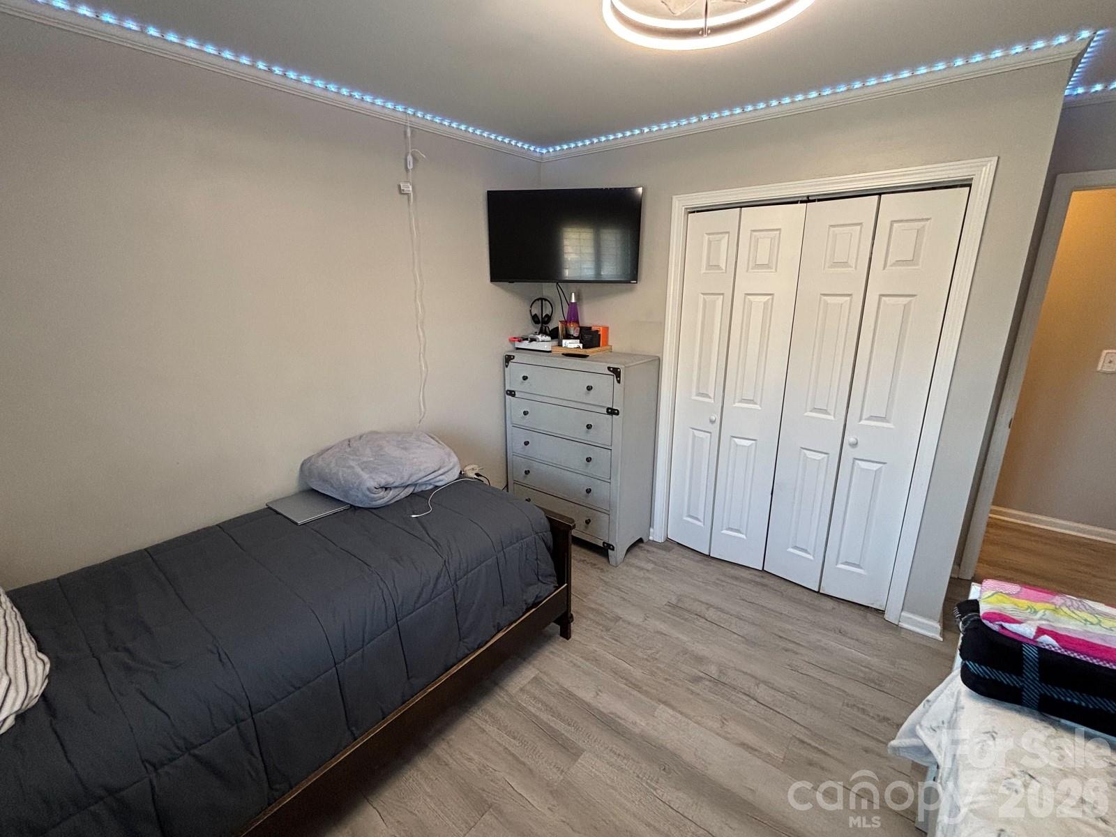 Walls Heights - Residential