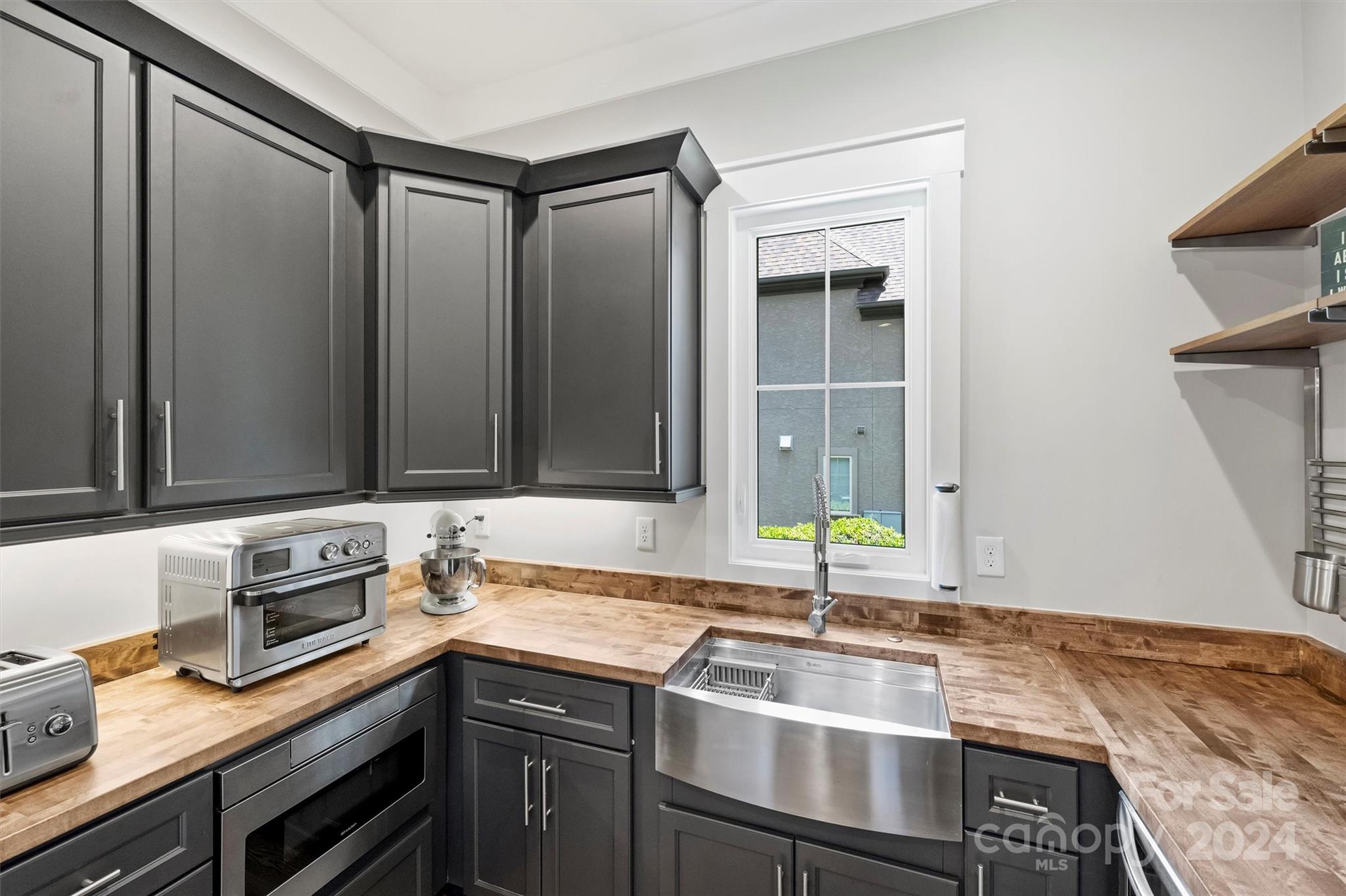 Treetops At Cowans Ford - Residential