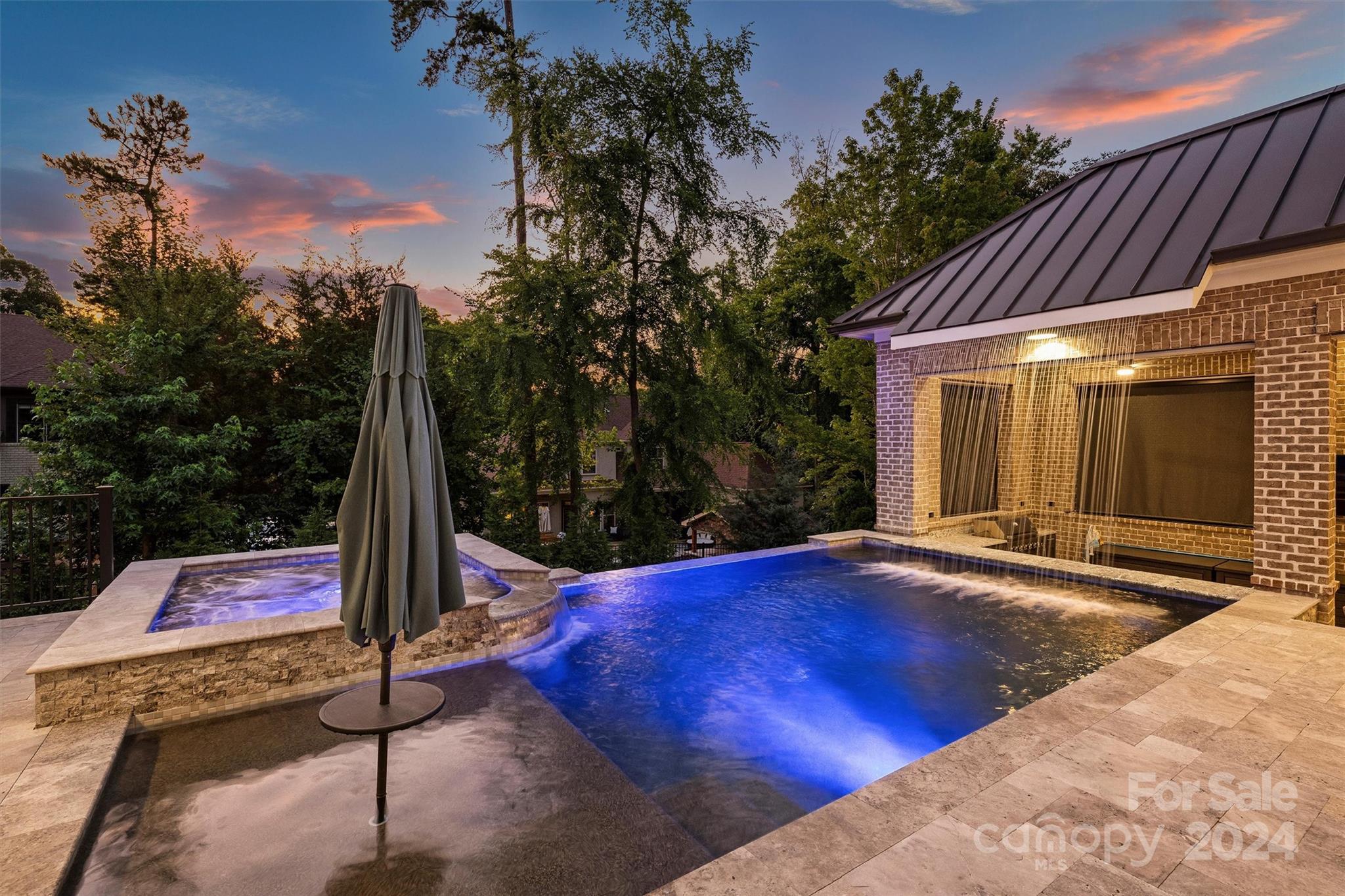 Treetops At Cowans Ford - Residential