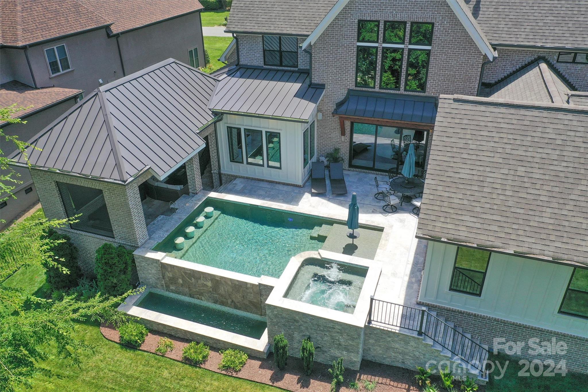 Treetops At Cowans Ford - Residential