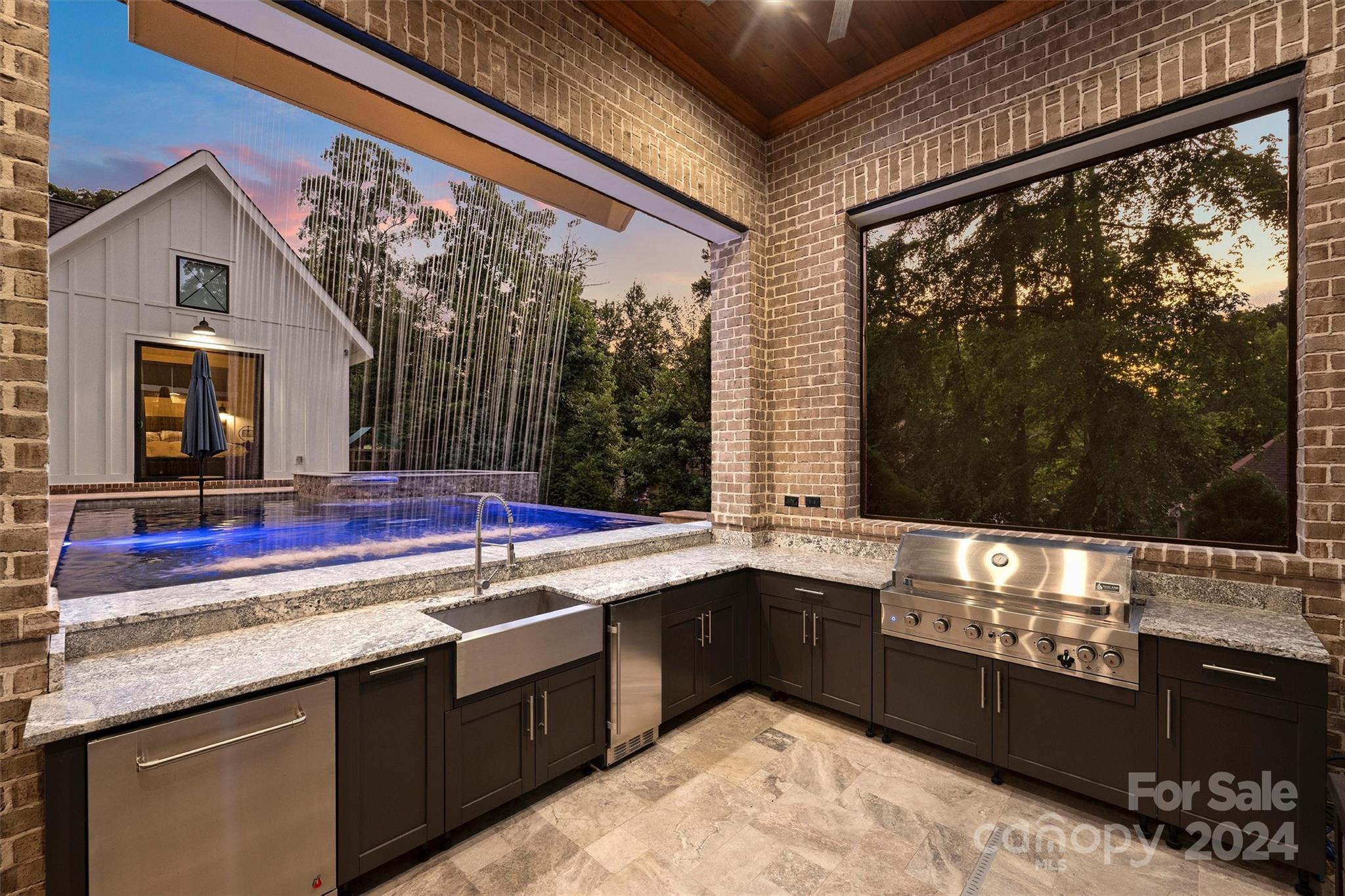 Treetops At Cowans Ford - Residential