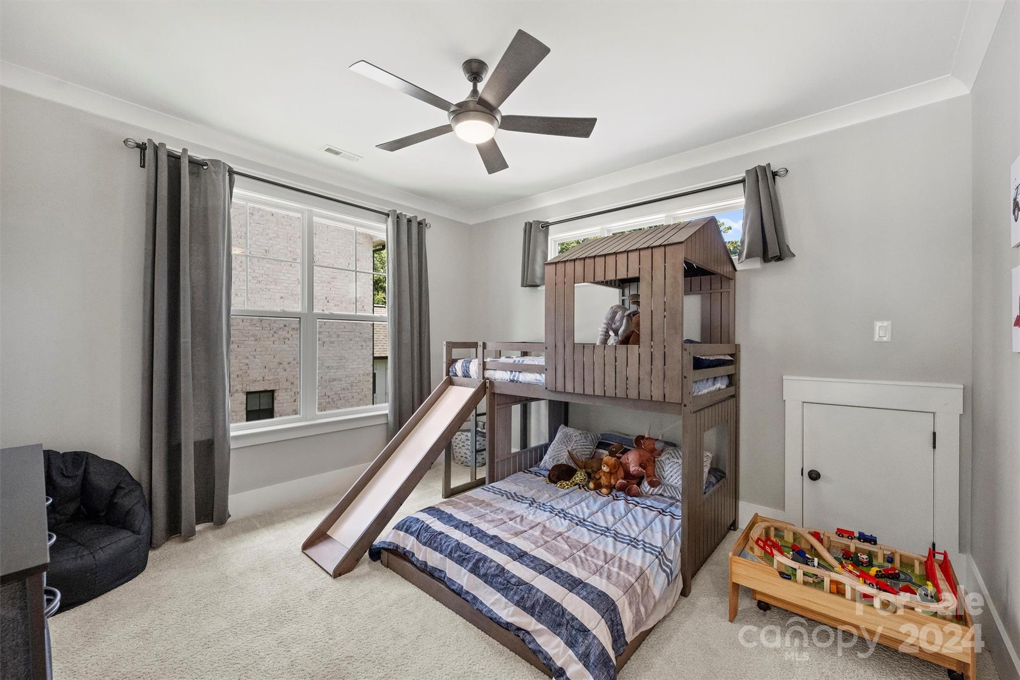 Treetops At Cowans Ford - Residential