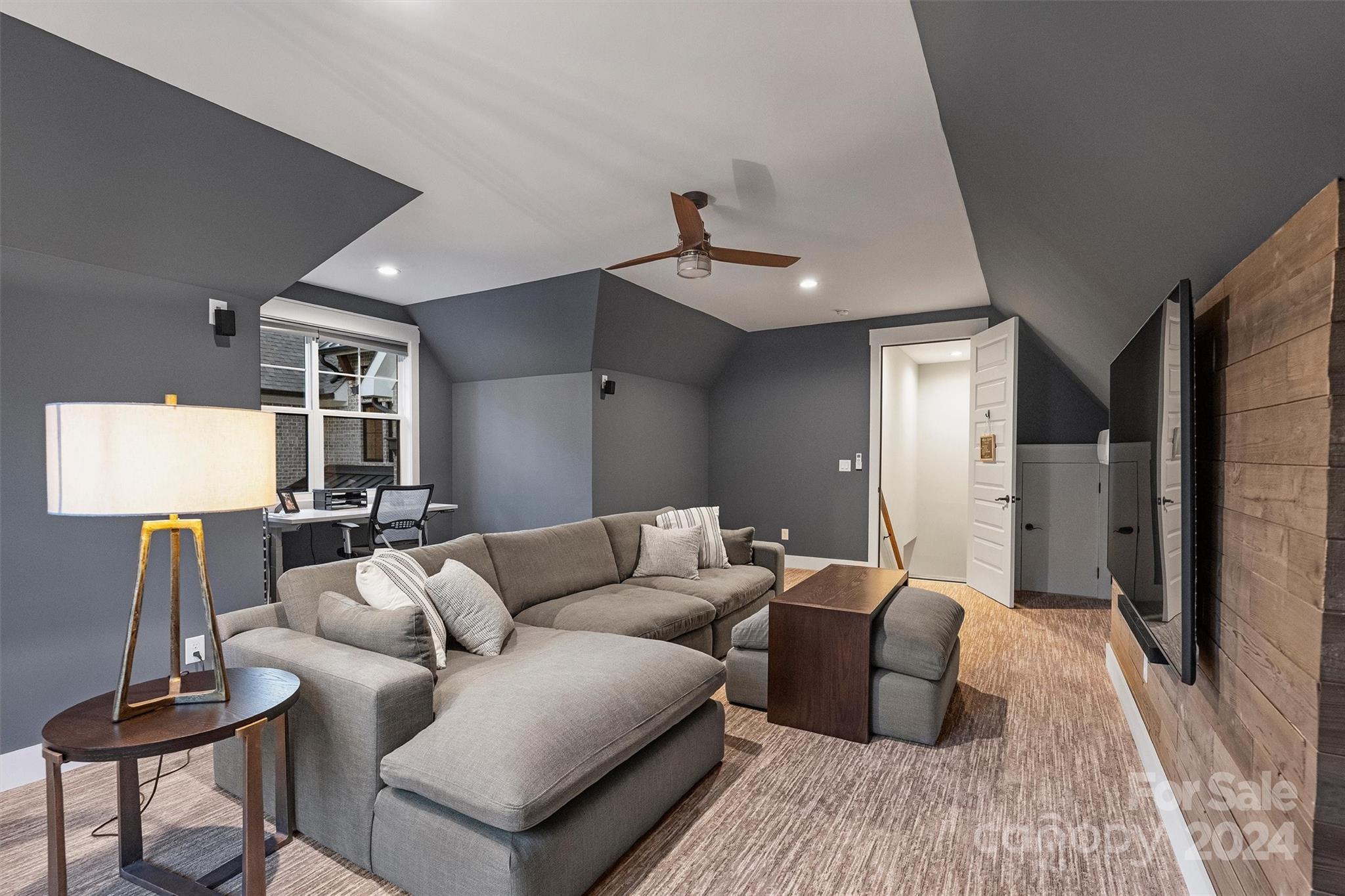 Treetops At Cowans Ford - Residential